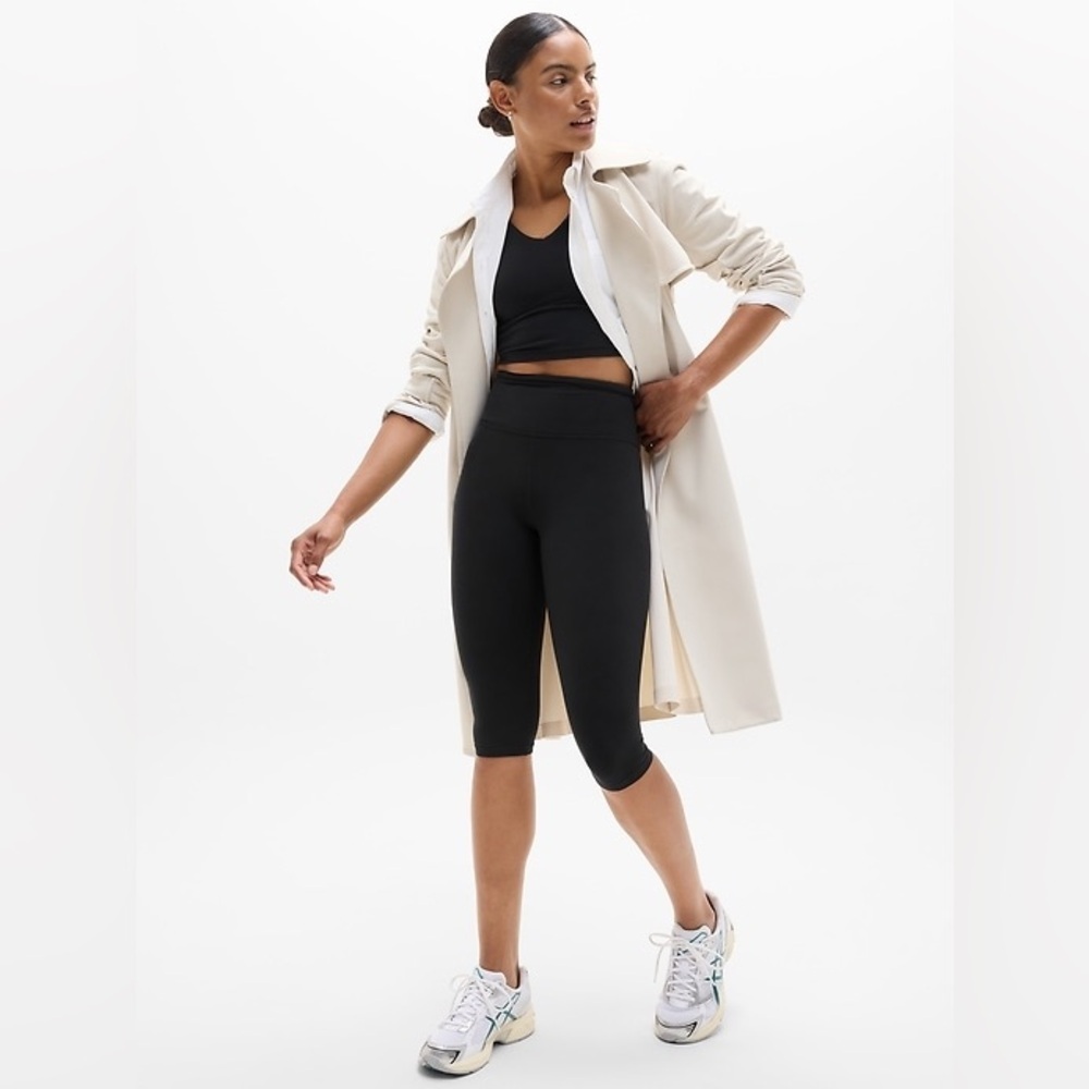 Athleta Elation Ultra High Rise Crop Navy Size LP